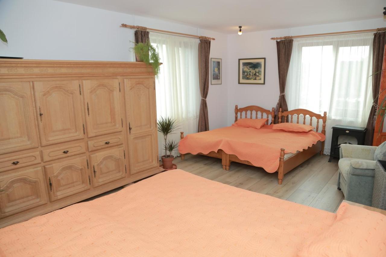 Appartement Raza Soarelui à Sovata Extérieur photo