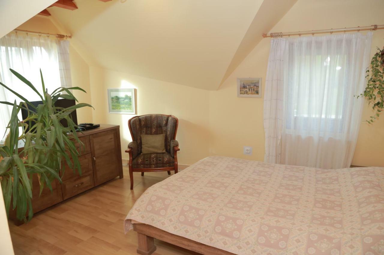 Appartement Raza Soarelui à Sovata Extérieur photo